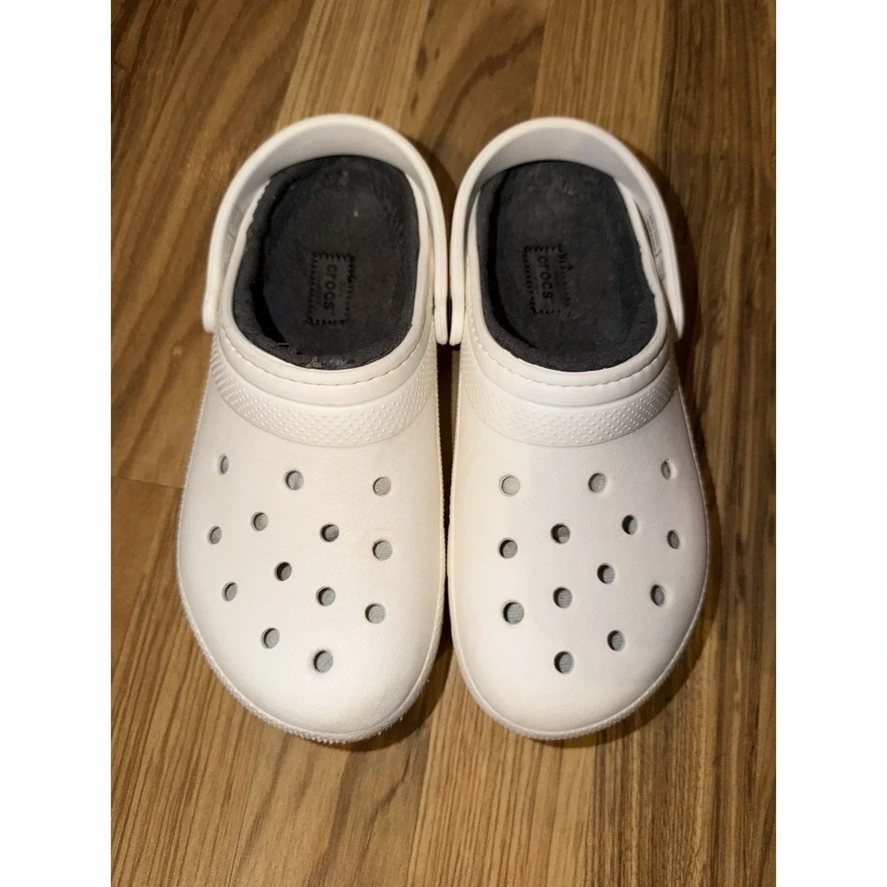 Crocs Kids J3 3 Classic Clog Fleece Lined White Gray Youth Unisex Boys Girls EUC